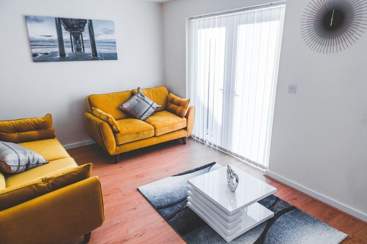 Salford Holiday Apartment Manchester Exterior photo