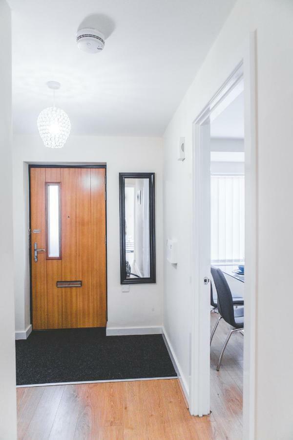 Salford Holiday Apartment Manchester Exterior photo