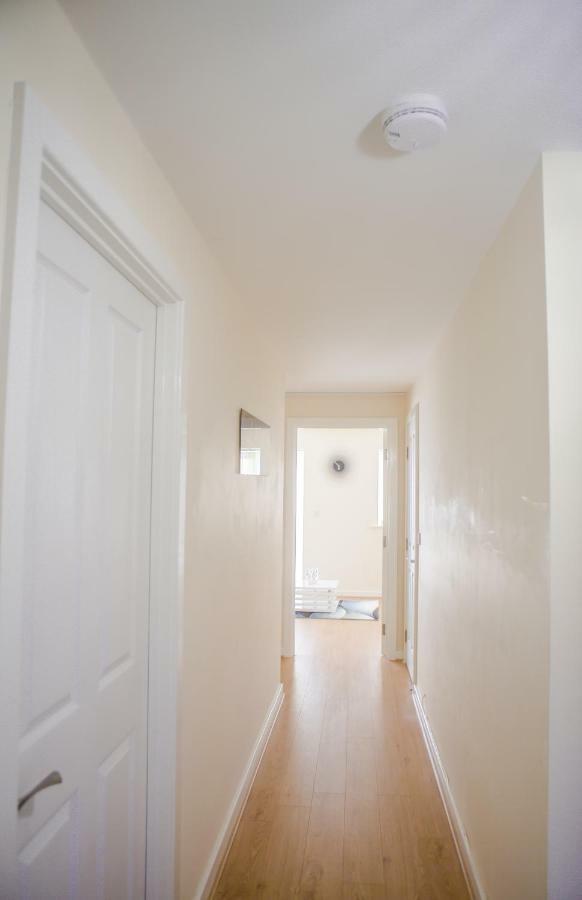 Salford Holiday Apartment Manchester Exterior photo