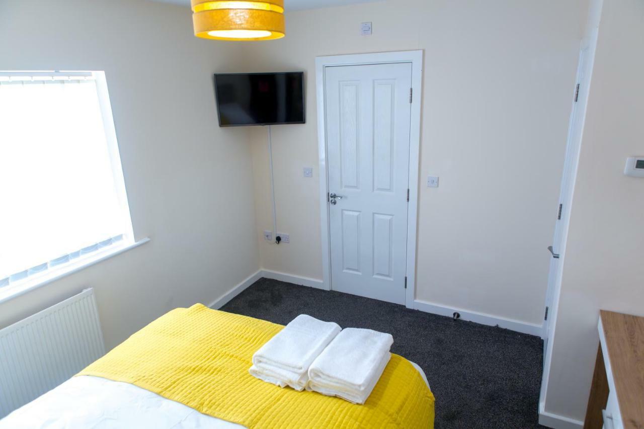 Salford Holiday Apartment Manchester Exterior photo